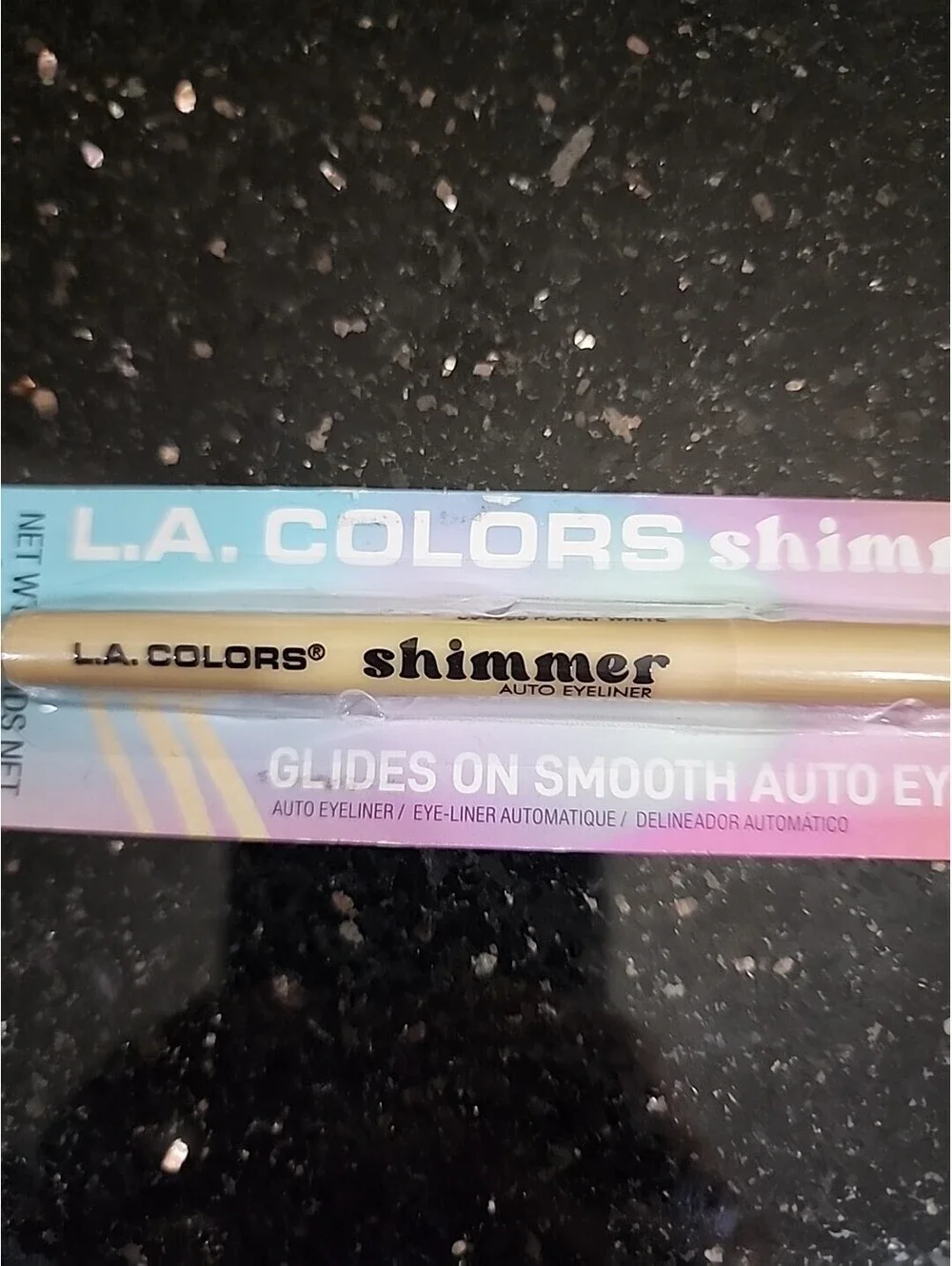 LA COLORS PEARLY WHITE C68999 CREAMY TWIST-UP LINE CRAYON PENCIL EYELINER